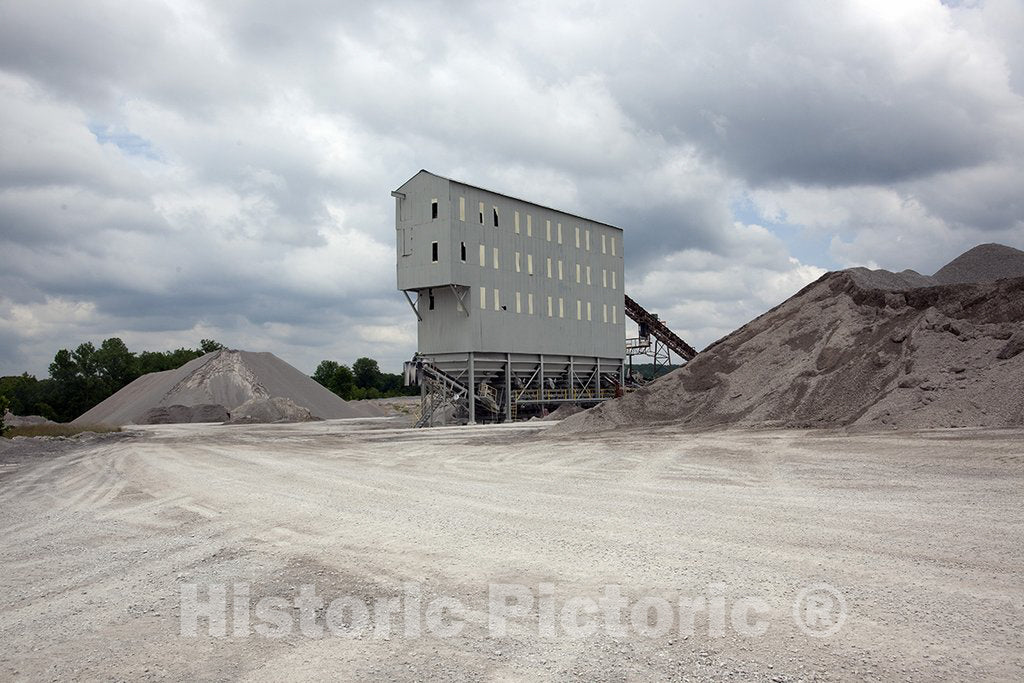 Tuscumbia, AL Photo - Vulcan Materials Company limestone quarry, Tuscumbia, Alabama