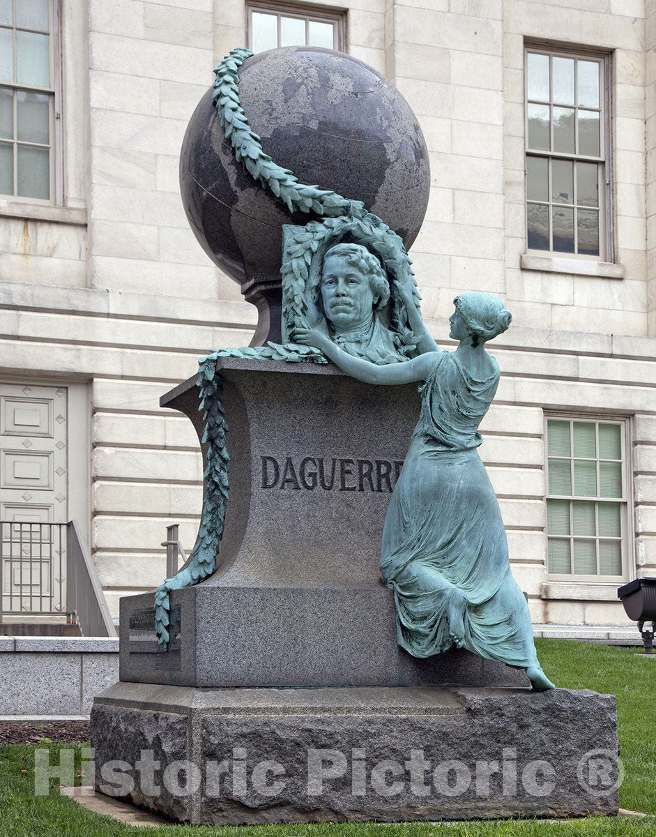Washington, D.C. Photo - Louis-Jacques-Mande Daguerre Statue, at The Smithsonian-