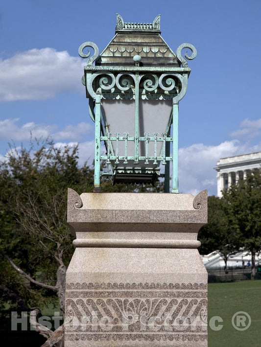 Washington, D.C. -Photo - Lantern Detail at The United States Capitol Building-