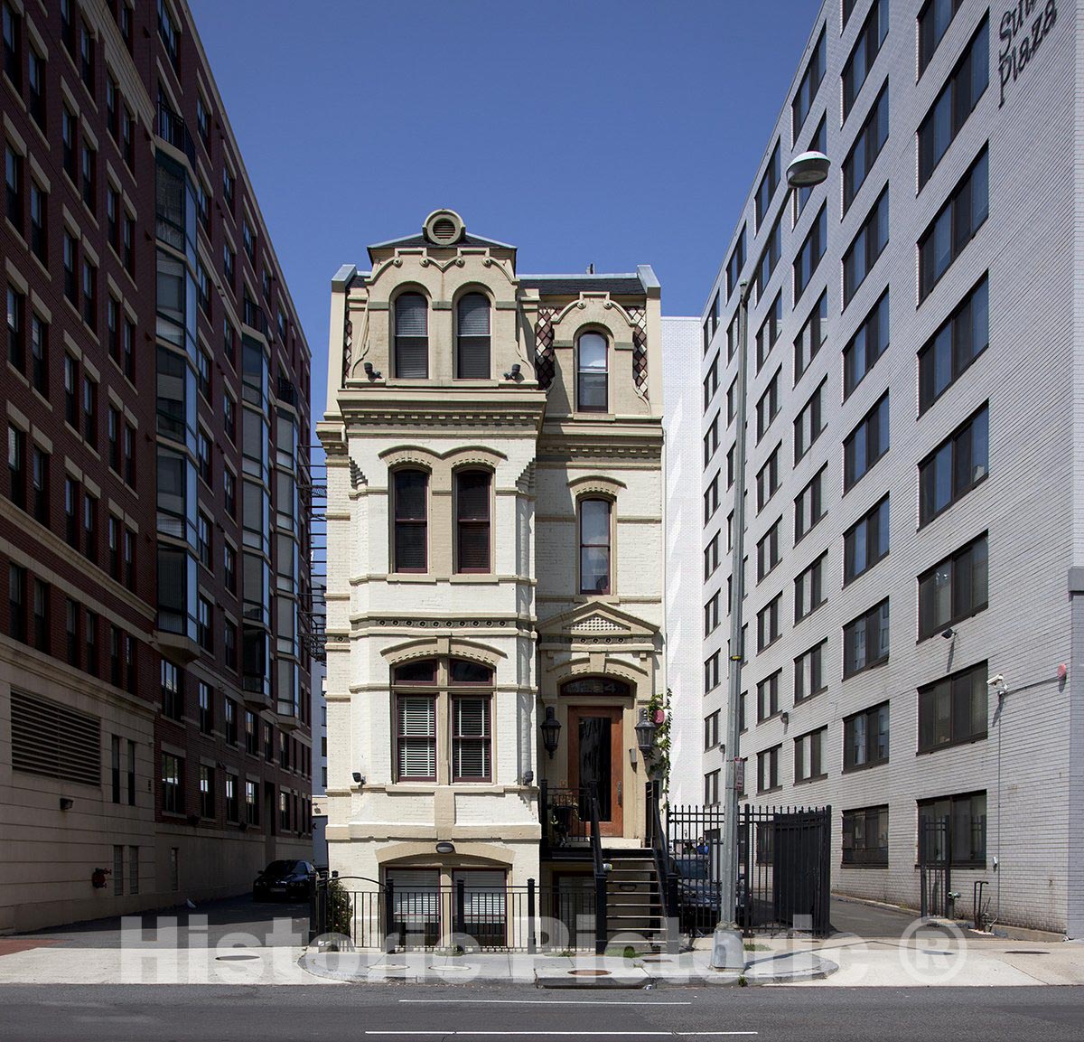 Washington, D.C. Photo - Row House Near Logan Circle, NW, Washington, D.C.