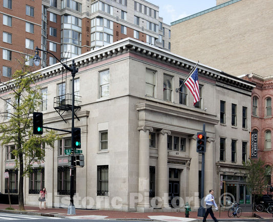 Washington, D.C. Photo - Street Scene, H St. Between 6th and 7th St-