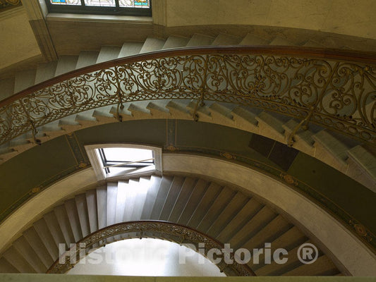 Indianapolis, in Photo - Monumental Stair, Birch Bayh Federal Building, Indianapolis, Indiana