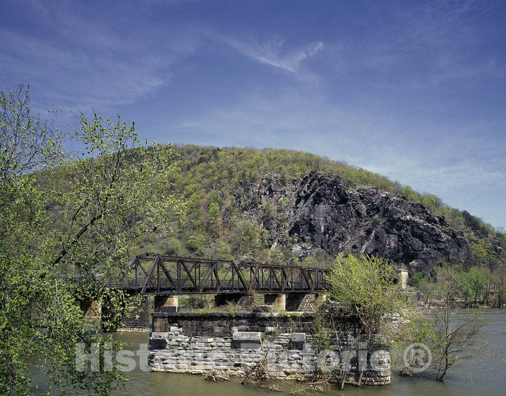 Appalachian Trail, WV Photo - Appalachian Trail Crossing, Harpers Ferry, West Virginia