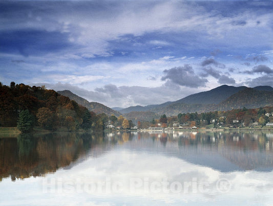 Lake Junaluska, NC Photo - Along Lake Junaluska in North Carolina