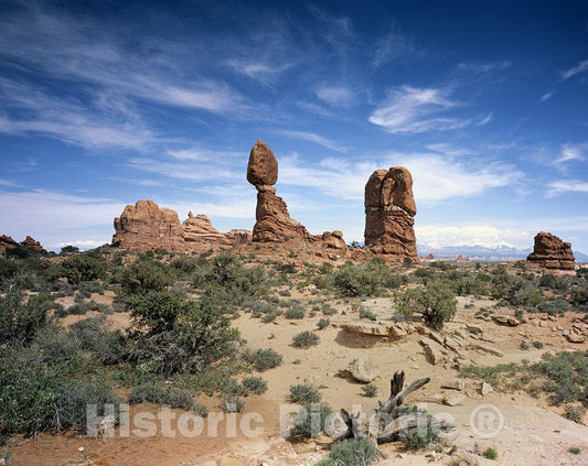 Arches National Park, UT Photo - Balanced Rock, Arches National Park, Utah