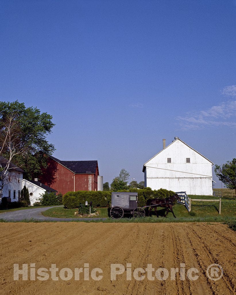 Lancaster, PA Photo - Rural Farm barns, Lancaster, Pennsylvania