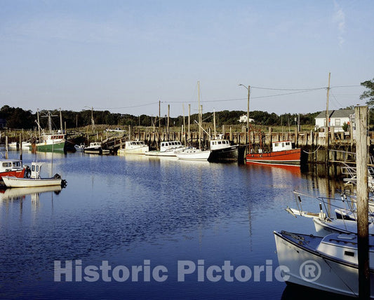 Cape Cod, MA Photo - Orleans Harbor, Cape Cod, Massachusetts