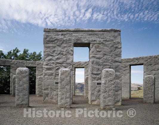 Washington (State) Photo - Sam Hill's Stonehenge in Washington