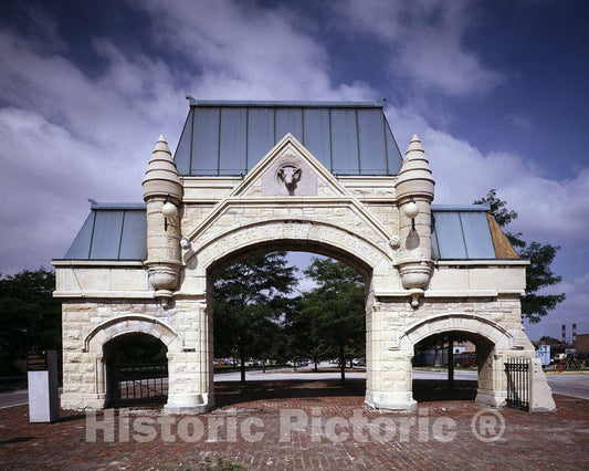 Chicago, IL Photo - Historic Union Stock Yard gate, Chicago, Illinois