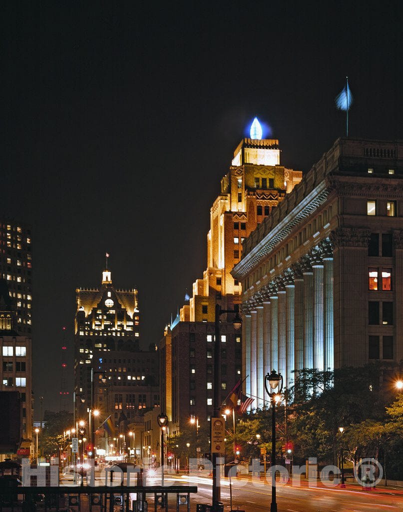 Milwaukee, WI Photo - Downtown Milwaukee, Wisconsin