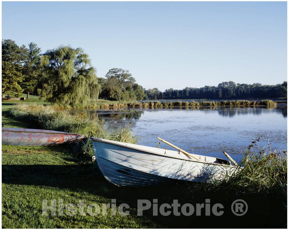 Spring Green, WI Photo - Grounds of Taliesin East, Home of Architect Frank Lloyd Wright, Spring Green, Wisconsin