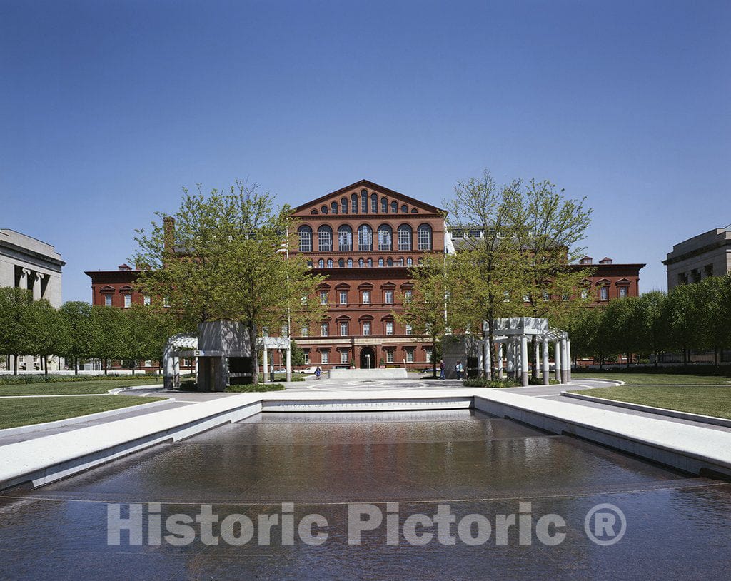 Washington, D.C. Photo - U.S. National Law Enforcement Memorial and National Building Museum (Pension Building), Washington, D.C.