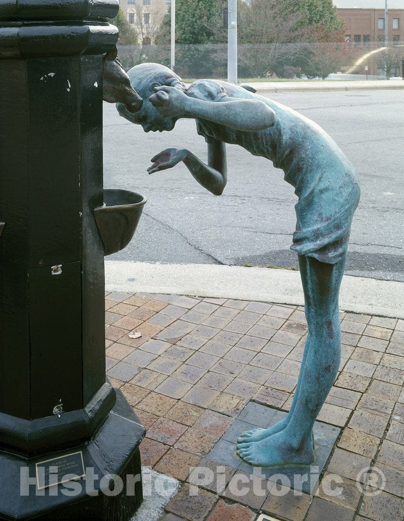 Asheville, NC Photo - Street Sculpture Little Sipper, by James Barnhill, Asheville, North Carolina