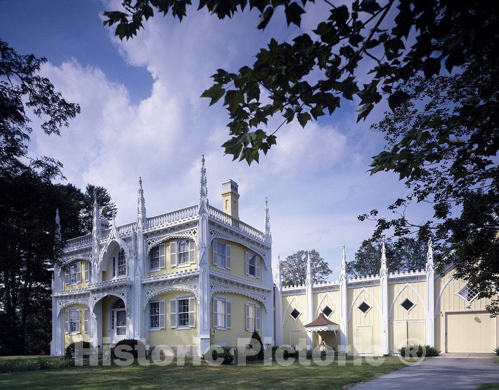 Kennebunk, ME Photo - The Wedding Cake House, Kennebunk, Maine