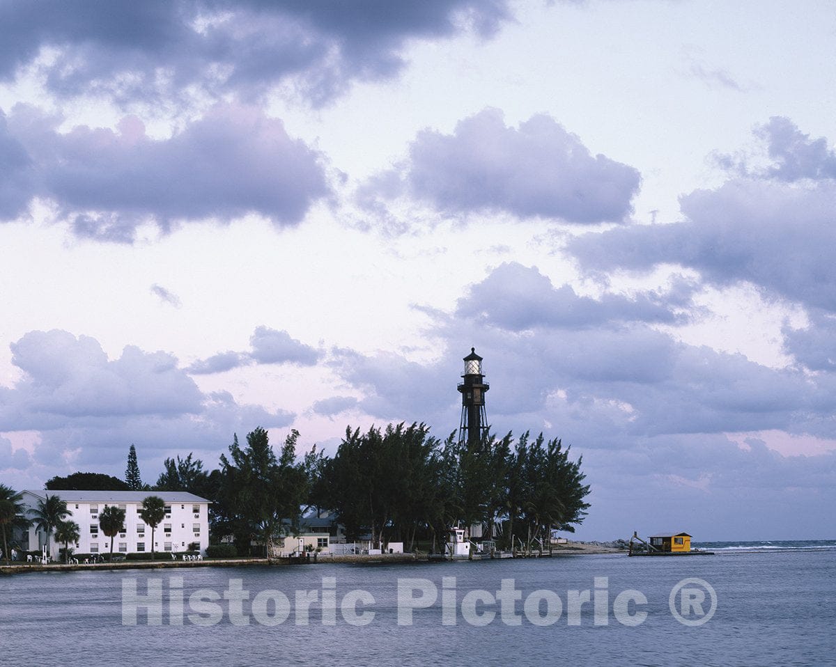 Hillsboro Beach, FL Photo - Hillsboro Inlet Light is located on the north side of Hillsboro Inlet-