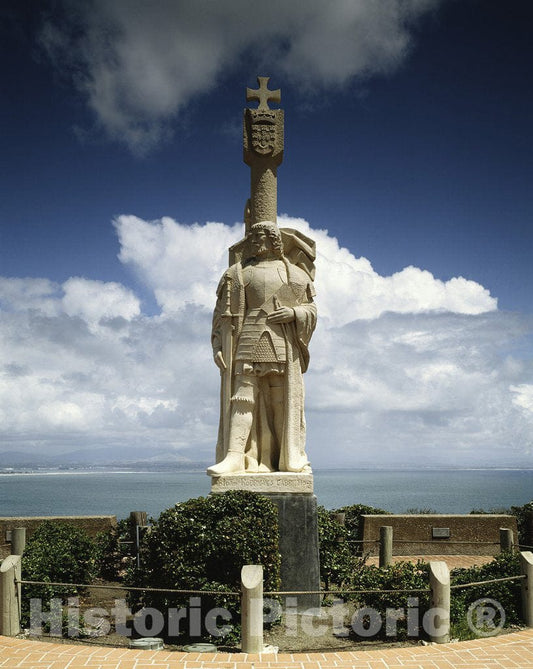 San Diego, CA Photo - Cabrillo Statue, San Diego, California