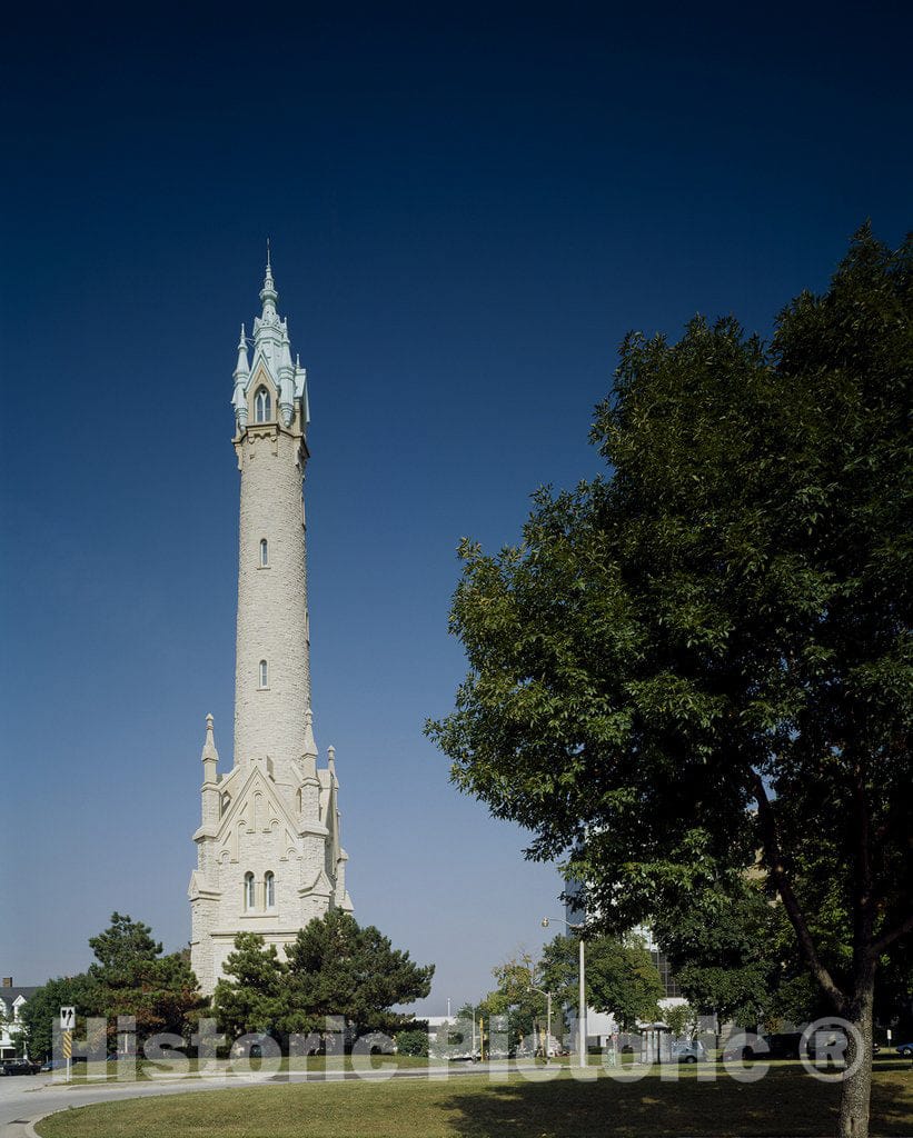 Milwaukee, WI Photo - Old North Point Water Tower, Milwaukee, Wisconsin