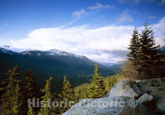 Yosemite National Park, CA Photo - Storm in The Mountains, Yosemite National Park, California