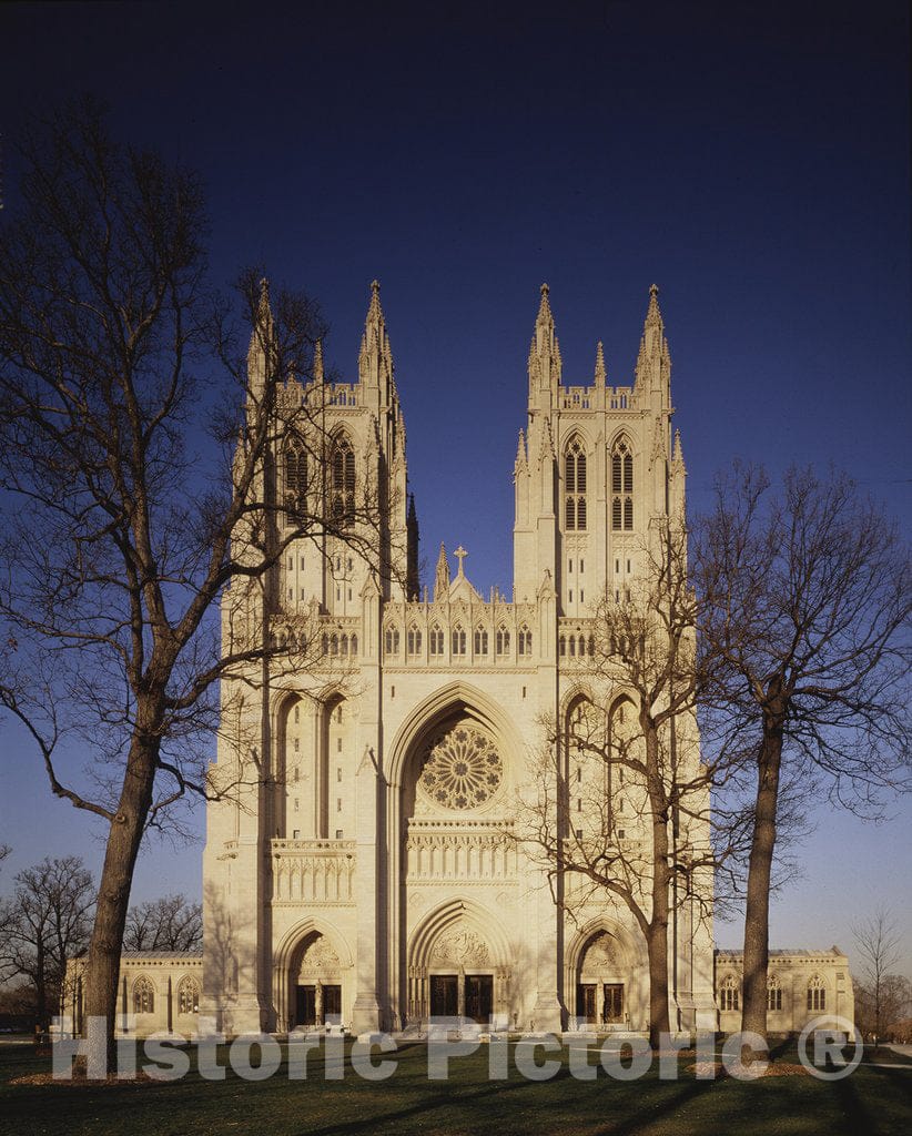 Washington, D.C. Photo - National Cathedral, Washington, D.C.