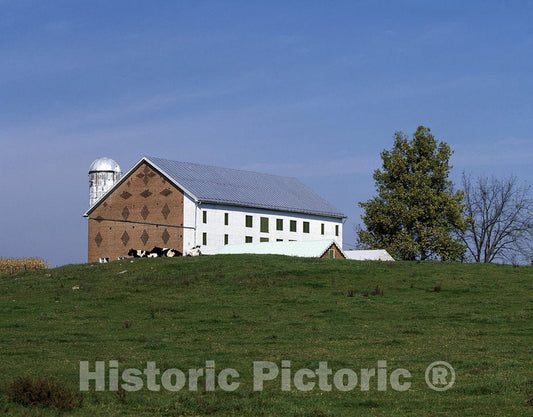 Boiling Springs, PA Photo - Impressive, Multi-Floor barn Near Boiling Springs, Pennsylvania