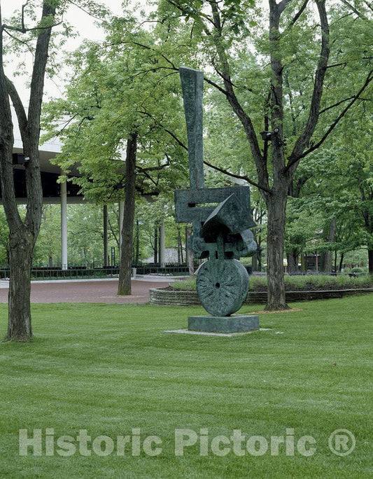 Chicago, IL Photo - Ravinia Park in suburban Glencoe hosts a summer music festival and other outdoor intertainment. Chicago, Illinois