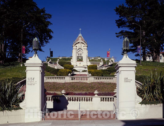 San Francisco, CA Photo - Campus of The University of San Francisco, San Francisco, California