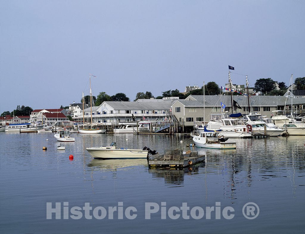 Boothbay Harbor, ME Photo - Boothbay Harbor, Maine