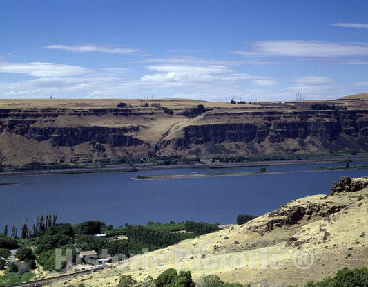 Washington (State) Photo - Remote Stretch of The Columbia River as seen from The Oregon Side, Facing Washington