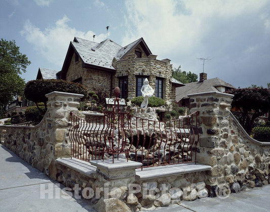 Brooklyn, NY Photo - Stone House in Brooklyn, New York, New York