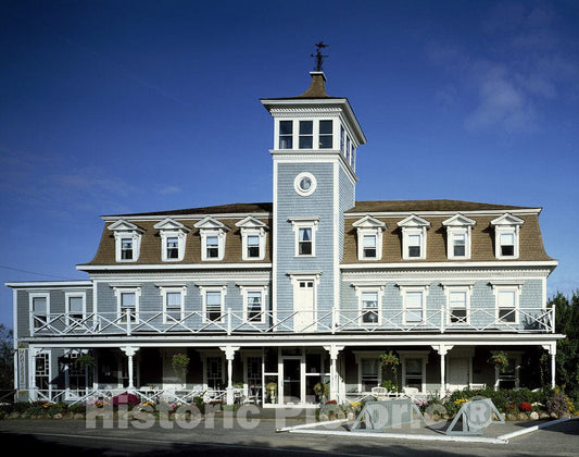Block Island, RI Photo - Historic Hotel, Block Island, Rhode Island