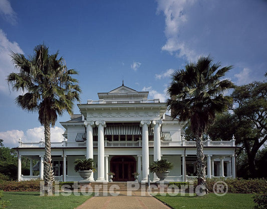 Beaumont, TX Photo - McFaddin-Ward House, a Beaux-Arts Colonial Revival Style House in Beaumont, TX