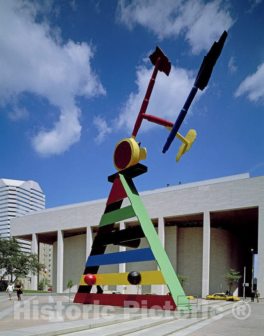 Houston, TX Photo - Personage and Birds Statue, Outside Chase Tower in Houston, Texas