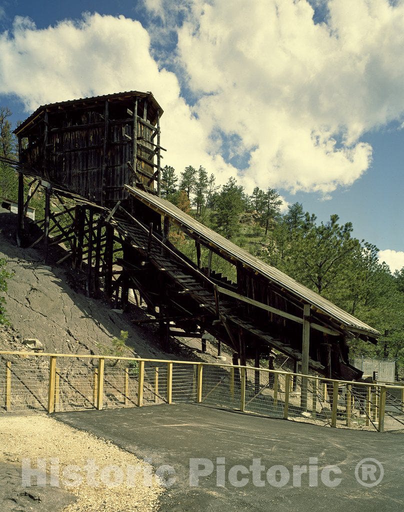 Aladdin, WY Photo - The Aladdin Tipple, Aladdin, Wyoming