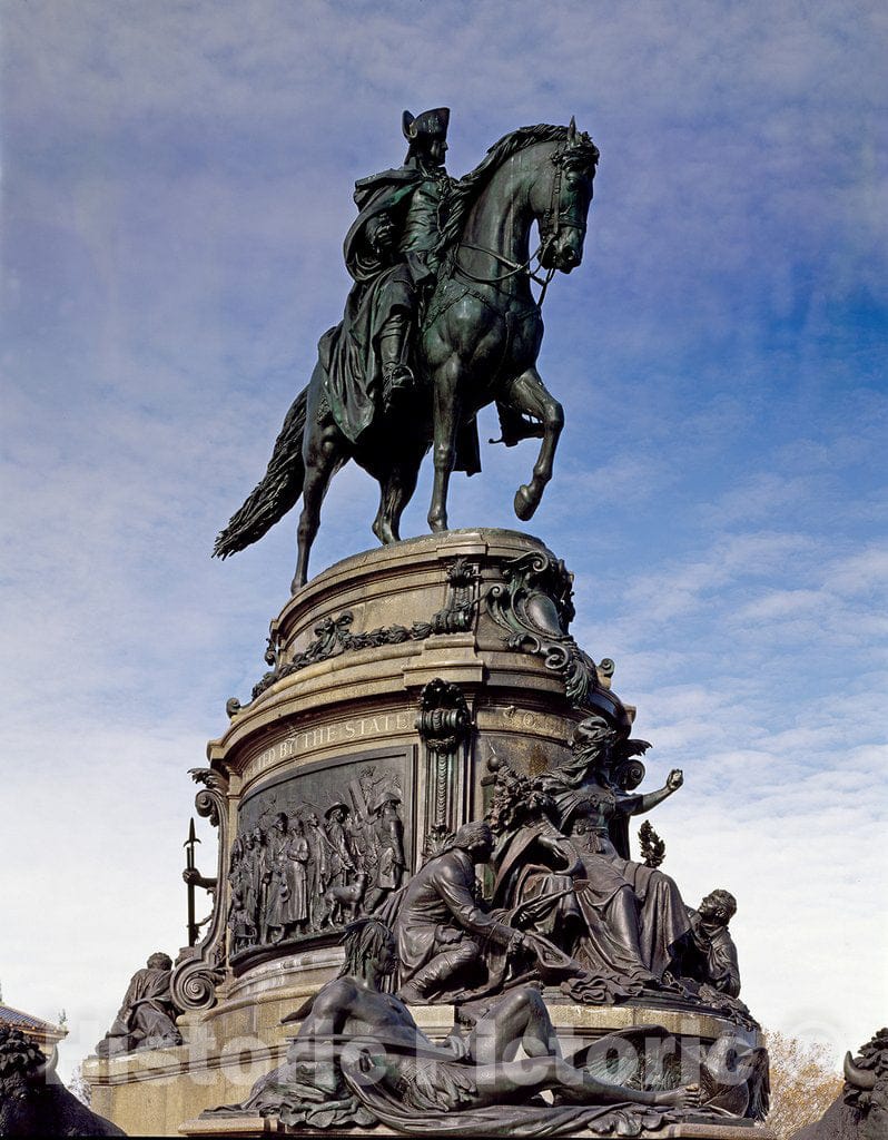 Philadelphia, PA Photo - Equestrian Statue of George Washington on Eakins Oval Before The Philadelphia Museum of Art, Philadelphia, PA