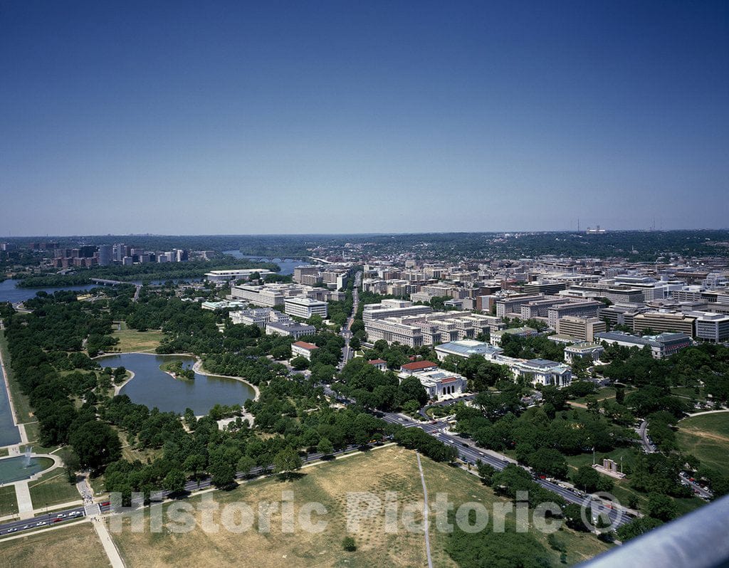 Washington, D.C. Photo - Aerial View of The Area west of The National Mall, Washington, D.C.