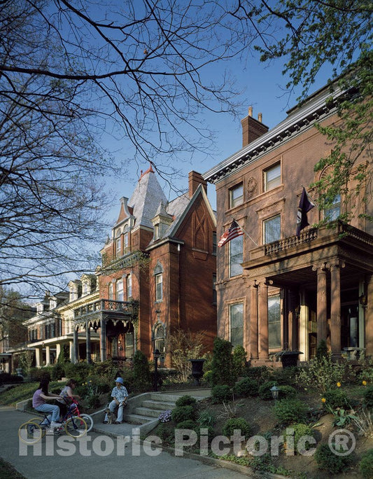 Louisville, KY Photo - Neighborhood in Louisville, Kentucky