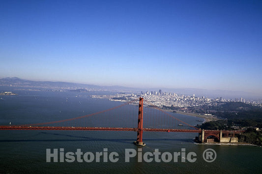 San Francisco, CA Photo - South end of The Golden Gate Bridge, Above Fort Point-