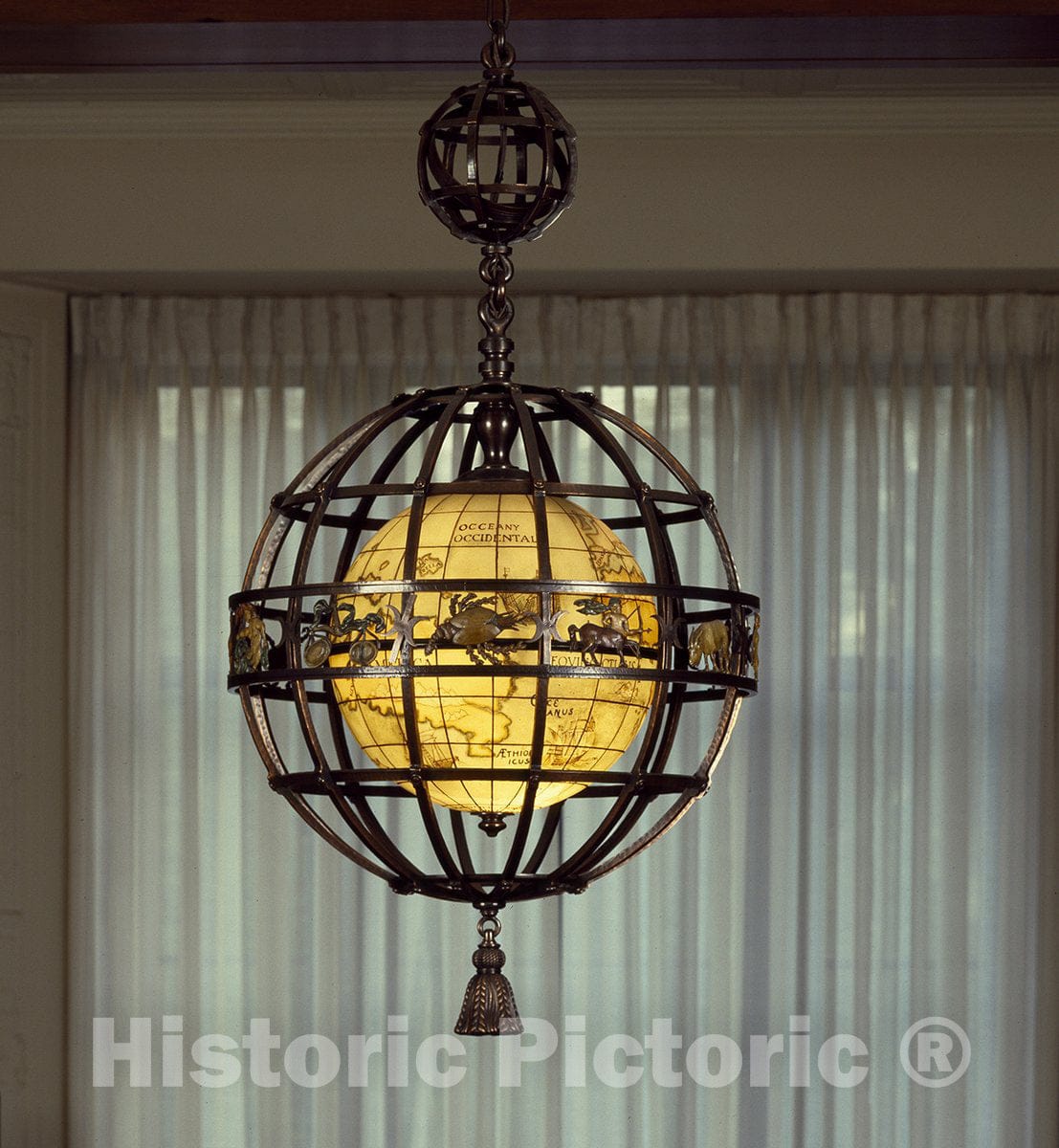 Washington, D.C. -Photo - Light Fixture at The National Academy of Sciences-
