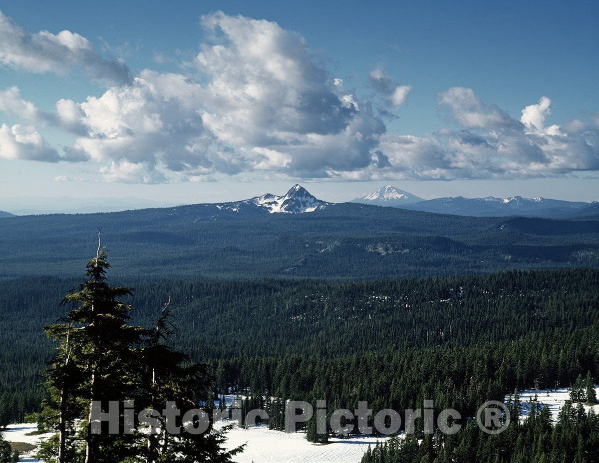 United States Photo - Several Cascade Mountain Peaks line up