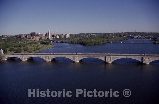 Rosslyn, VA Photo - Memorial Bridge with Rosslyn, Virginia in The Background