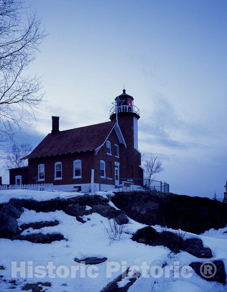 Eagle Harbor, MI Photo - Eagle Harbor Lighthouse, Michigan