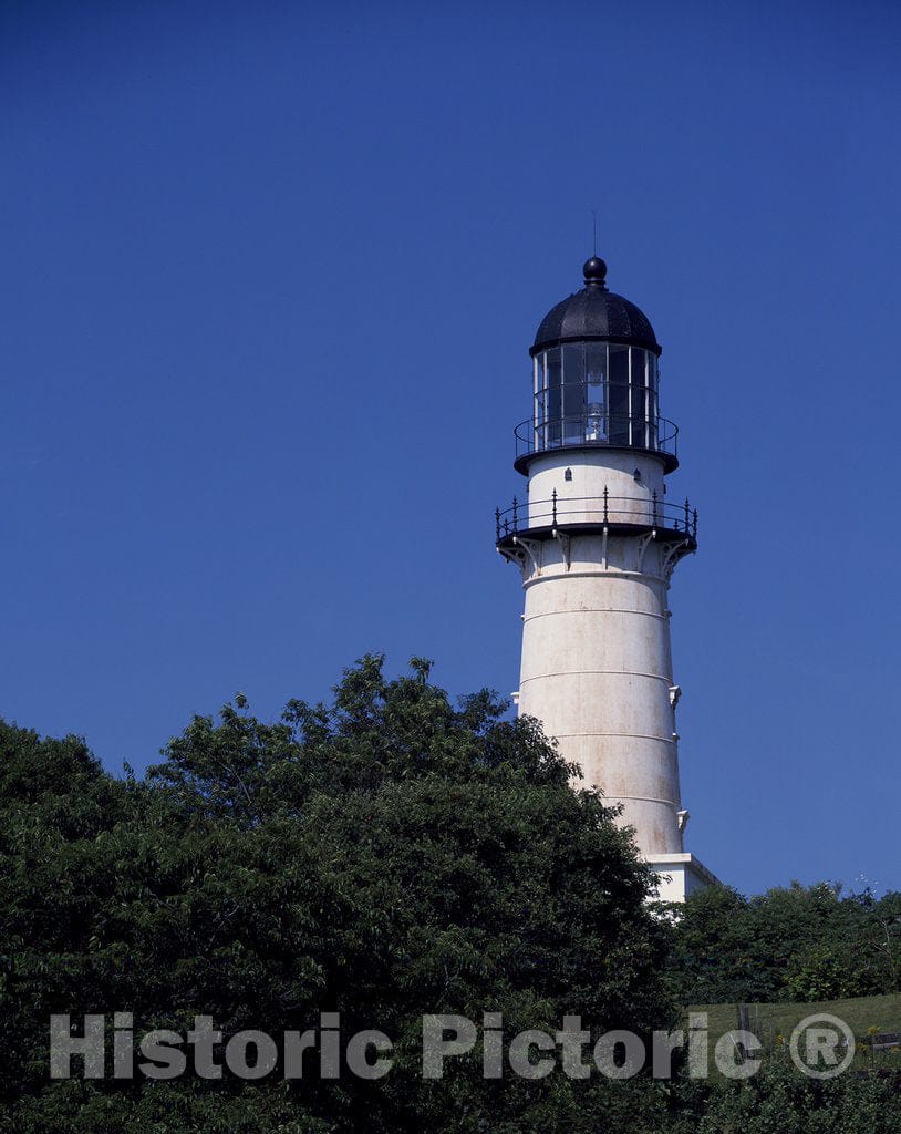 Cape Elizabeth, ME Photo - Easternmost of the"Two Lights" on Cape Elizabeth, Maine