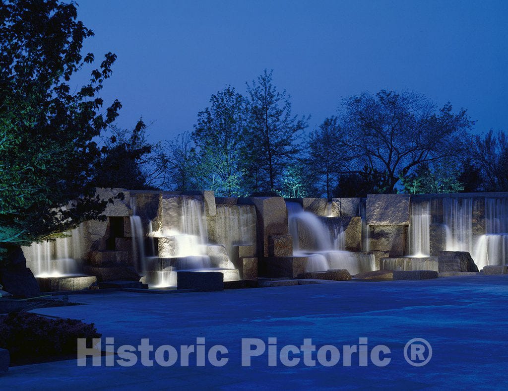 Washington, D.C. Photo - Dusk View of The Franklin Delano Roosevelt Memorial, Washington, D.C.
