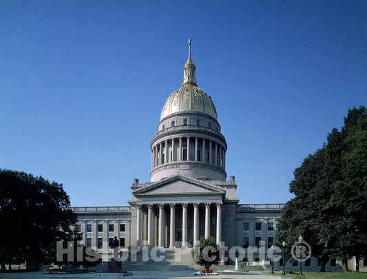 Charleston, WV Photo - West Virginia Capitol, Designed by Cass Gilbert, in Charleston, West Virginia