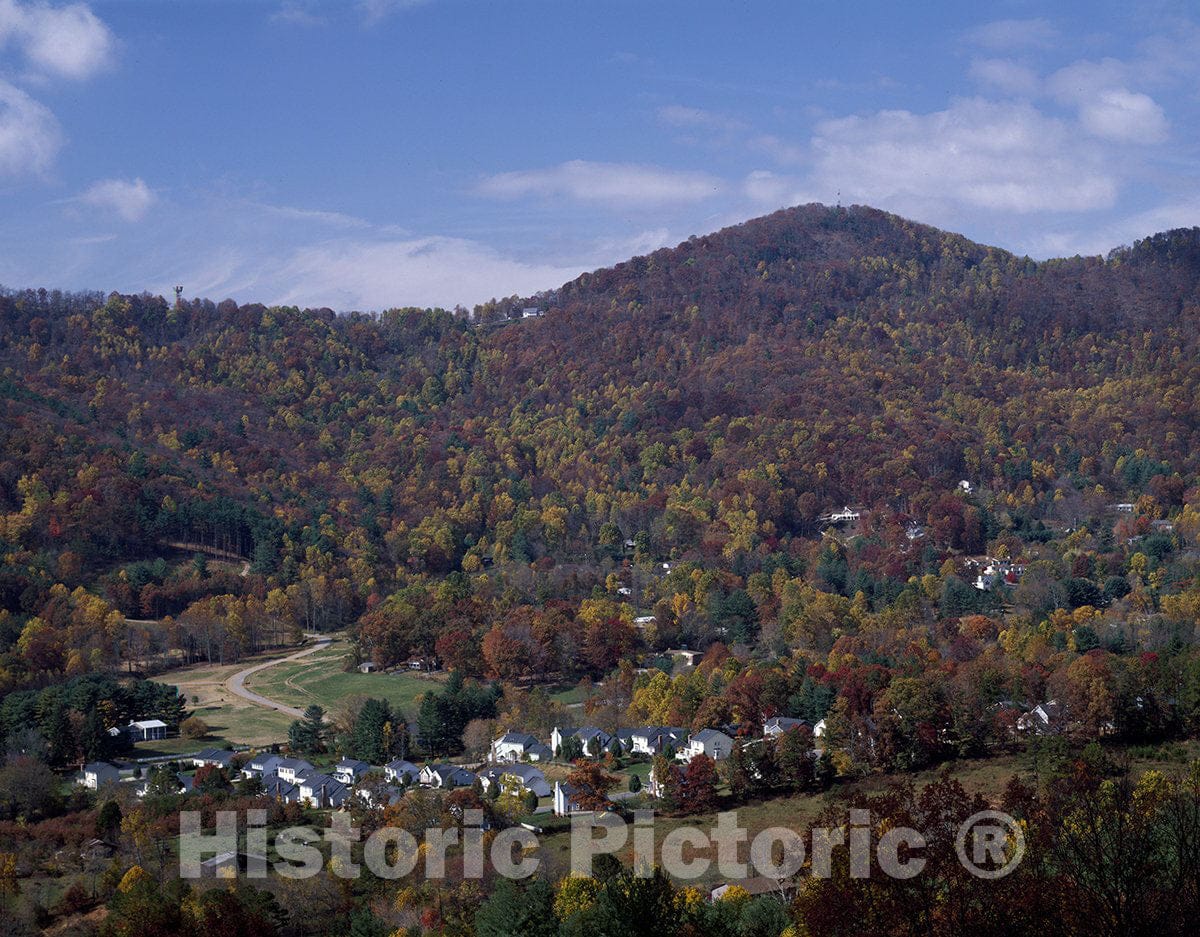 Black Mountain, NC Photo - Hawk Creek Valley in The North Carolina Mountains-