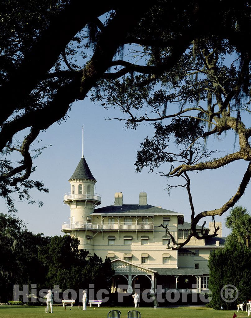 Jekyll Island, GA Photo - Clubhouse of The Jekyll Island Club, Once The Winter Preserve of New York's Union Club Off Brunswick, Georgia