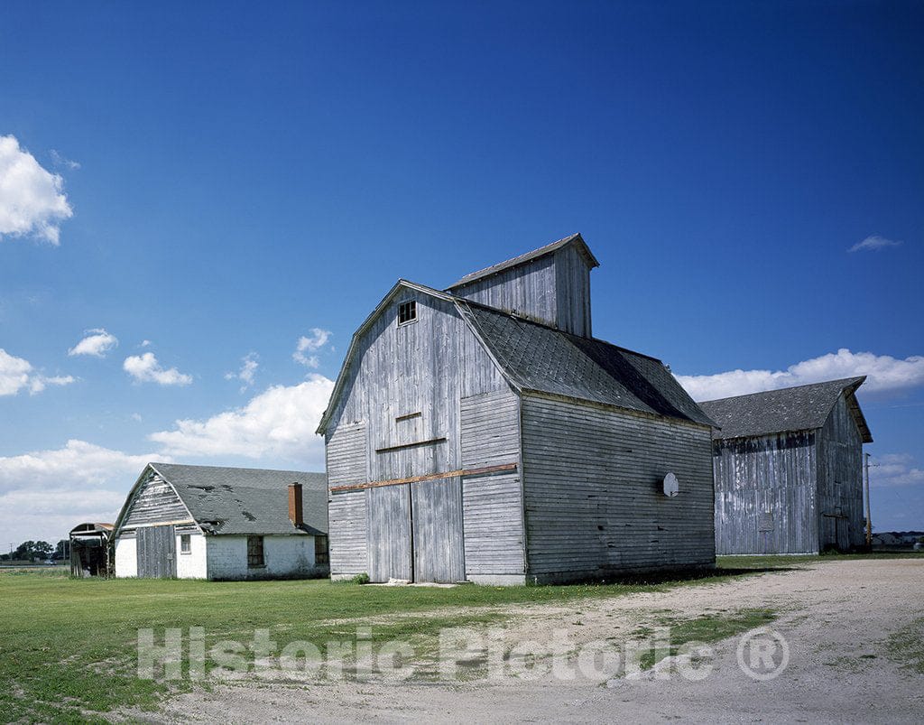 Illinois Photo - Barns in Northern Illinois, Between Chicago and Rockford