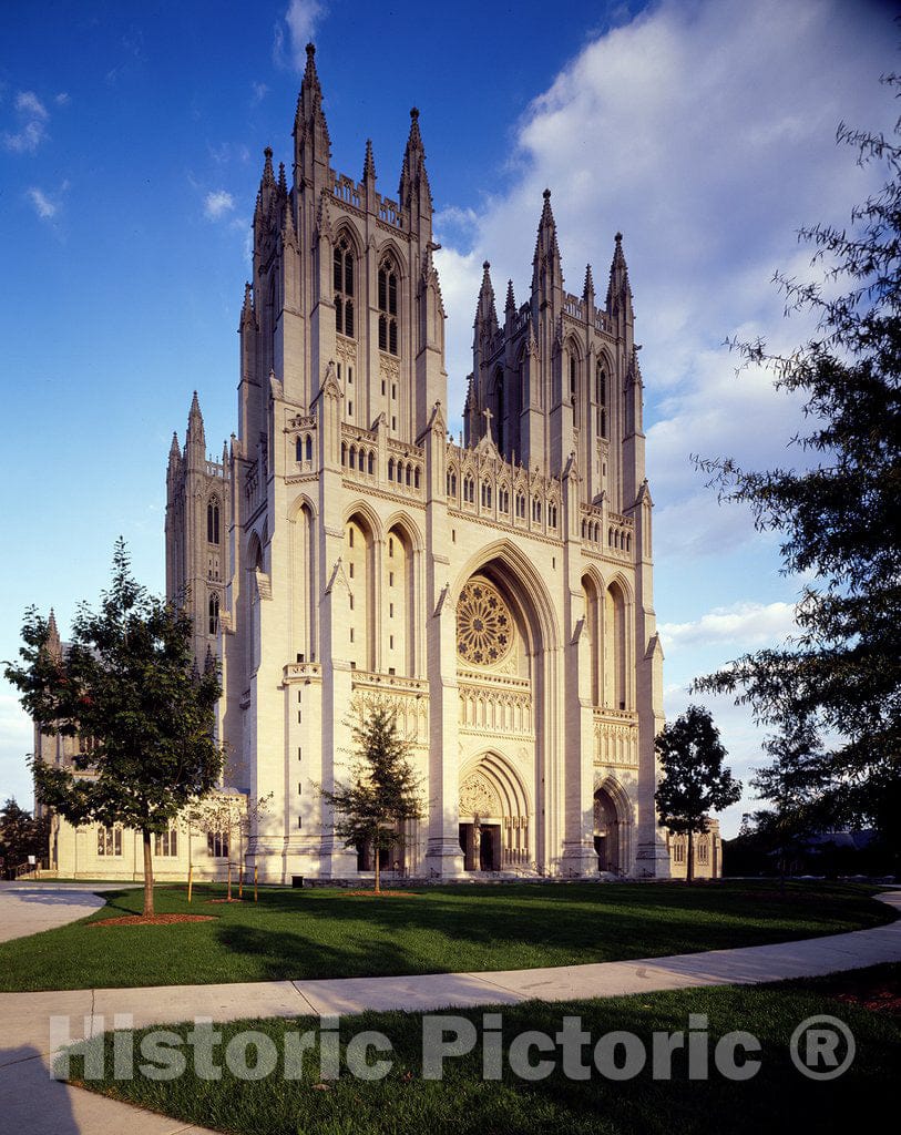 Washington, D.C. Photo - National Cathedral, Washington, D.C.
