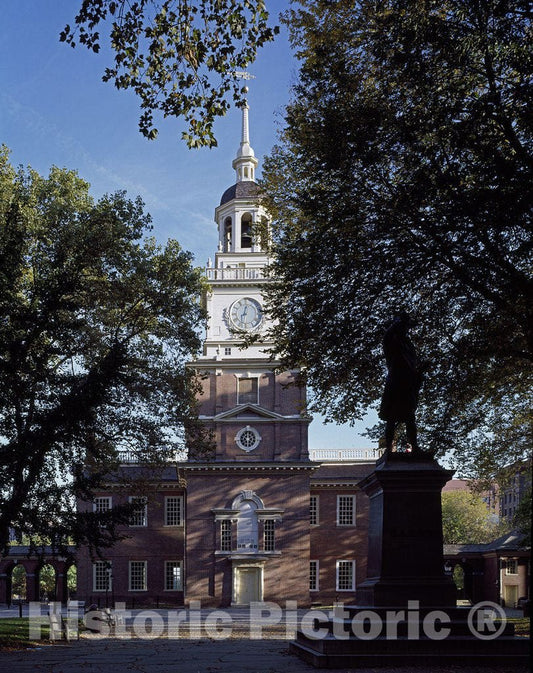 Philadelphia, PA Photo - Independence Hall, the Pennsylvania Colony statehouse, where the Declaration of Independence was adopted in 1776. Philadelphia, Pennsylvania