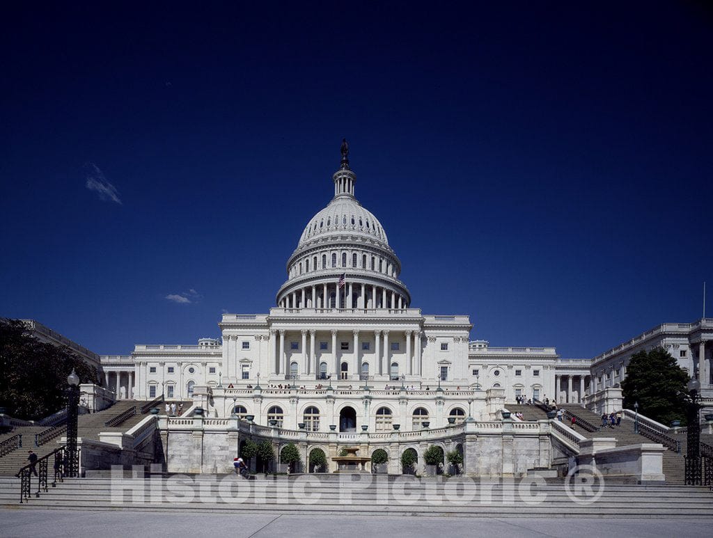 Washington, D.C. Photo - Dome, U.S. Capitol, Washington, D.C.